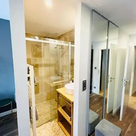 Spacious 2bedrooms Flat W Terrace&parking